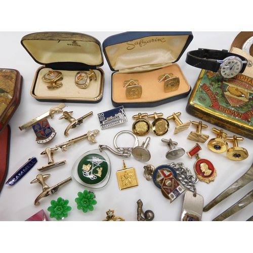 686 - A decorative white metal fob chain, and a collection of costume jewellery to include cufflinks and t... 