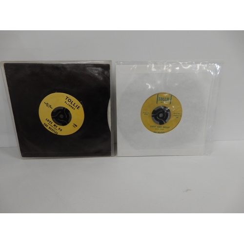 476 - A vinyl record copy of the Beatles hit single Love me Do (A-side) and P.S. I Love You (B-side) on To... 