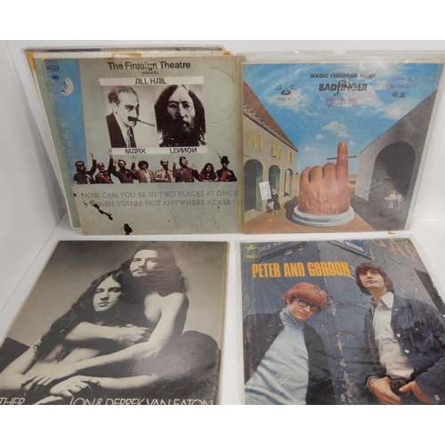 483 - A lot os vinyl LP records with examples by George Harrison, The Kinks, David Bowie, James Taylor, Th... 