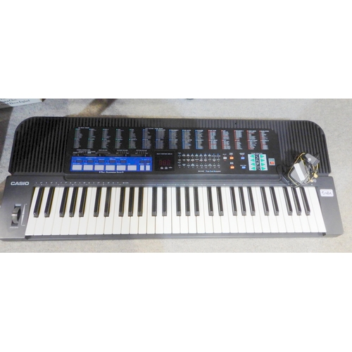 508A - A Casio CT-670 electric piano