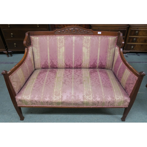 139 - A Victorian mahogany framed arts & crafts two seater settee, 91cm high x 125cm wide x 70cm deep