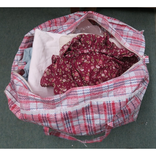 156 - A bag of assorted textiles