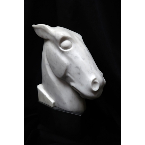 1036 -  ALAN LYDIAT DURST ARA (BRITISH 1883-1970)HORSE HEAD ON PLINTH Marble, signed, dated (1932), 28 x 18... 