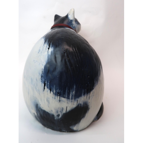 1065 - MARGERY CLINTON (SCOTTISH 1931-2005) - SMUDGE, THE PEOPLES PALACE CATPottery cat, no 11/50, dated 10... 