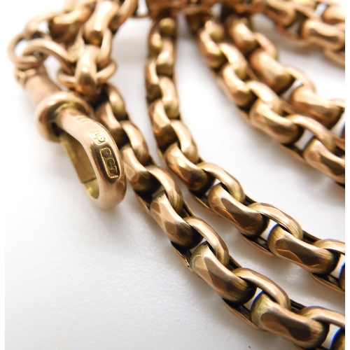 836 - A 9CT GOLD VINTAGE GUARD CHAINthe belcher chain has a facet pattern to the edges. Stamped 9ct to the... 