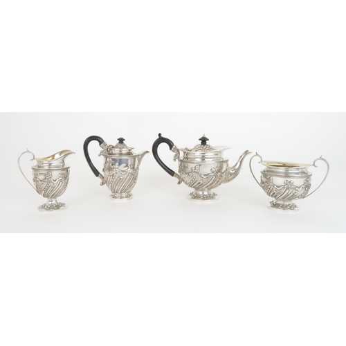 923 - A BACHELOR'S FOUR PIECE SILVER TEA SERVICEby Holland, Aldwinkle & Slater, London 1898, 1899, 190... 