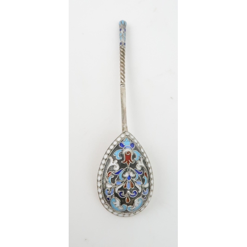 941 - A RUSSIAN SILVER AND ENAMEL SPOONpossibly Vasily Matreyerich Lapshin, Odessa, Kokoshnik mark... 