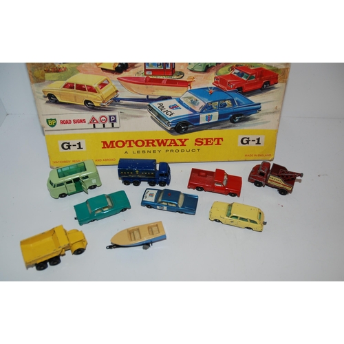 最新発見 G-1 Set Motorway Matchbox A with in etc card display folding ミニカー
