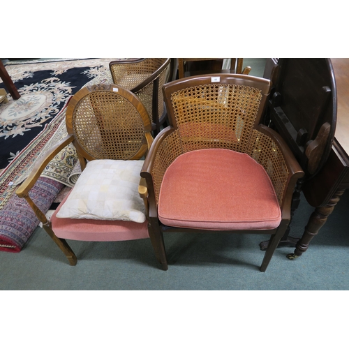 55 - A lot of two 20th century beregere armchairs (2)