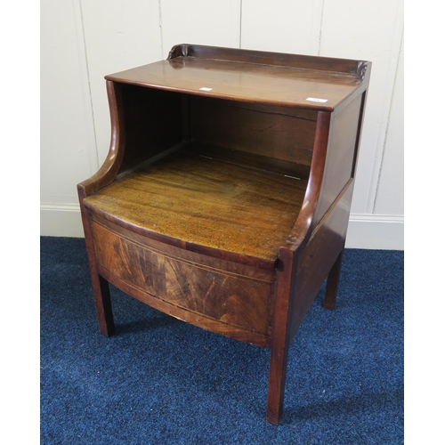 84 - A Victorian mahogany commode 