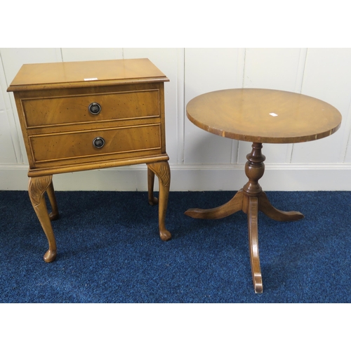 91 - A 20th century mahogany work table with hinged top above single drawer and a mahogany circular occas... 