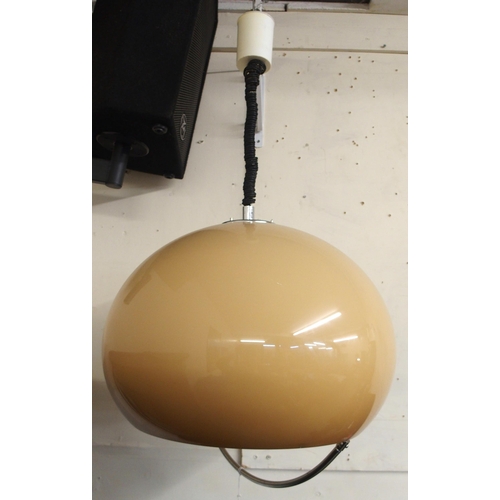 117 - A mid 20th century Guzzini rise and fall ceiling light