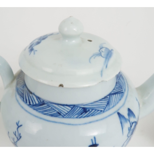 175 - A LIVERPOOL BLUE AND WHITE TEAPOTthe small globular form painted with the Two Men Bowing pattern, 12... 