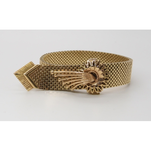 780 - A 9CT GOLD RETRO BRACELETwith decorative buckle clasp, hallmarked London 1968, shortest length appro... 