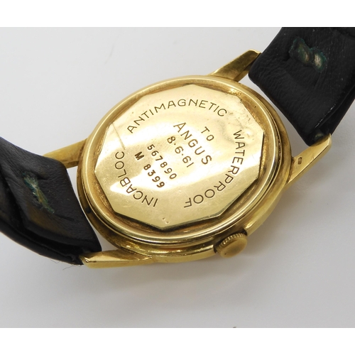 AN 18CT GOLD NIVADA DISCUS COMPENSAMATIC with cream dial gold