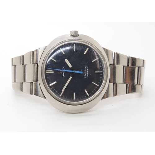 916 - AN OMEGA GENEVE DYNAMICwith navy blue dial, silver baton numerals with stylish sweeping blue second ... 