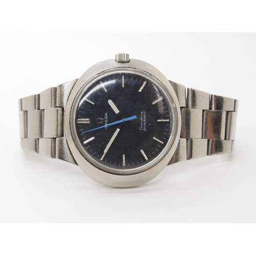 916 - AN OMEGA GENEVE DYNAMICwith navy blue dial, silver baton numerals with stylish sweeping blue second ... 