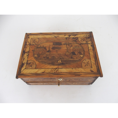 631 - A 19TH CENTURY STRAWWORK BOX POSSIBLY PRISONER OF WARthe hinged lid with pictorial river and townsca... 