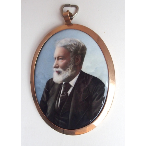 647 - A PAINTED PORTRAIT OVAL MINIATURE OF A GENTLEMANwearing a suit, in a 9ct gold frame, 8 x 6cm... 