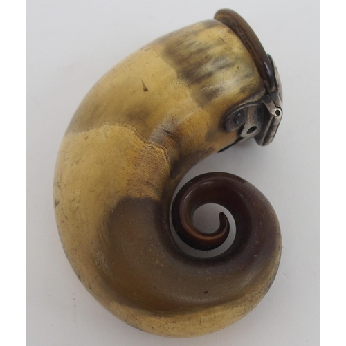 654 - A WHITE-METAL-MOUNTED RAM'S HORN SNUFF MULLwith hinged lid, and inscribed with initials, 9cm long... 