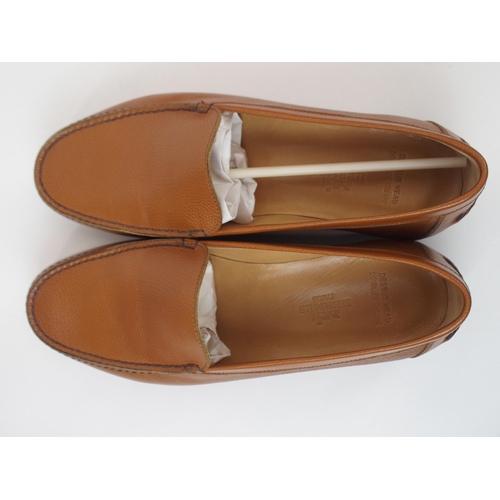 667 - A PAIR OF HERMES LADIES TAN LEATHER LOAFERSsize 38.1/2, unused, in original box... 