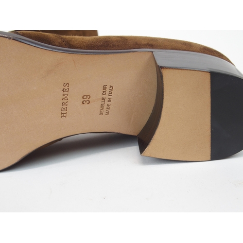 668 - A PAIR OF HERMES LADIES BROWN SUEDE LOAFERSsize 39, unused, in original box