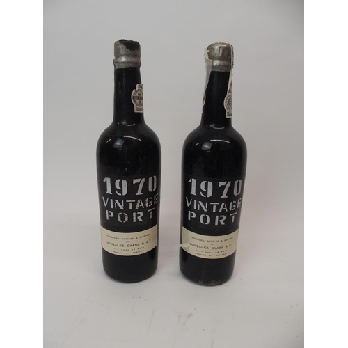 706 - SIX BOTTLES OF  W & J GRAHAM FINEST RESERVE VINTAGE PORT 1970some labels stained, two bottles of... 