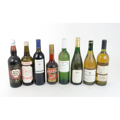 709 - A COLLECTION OF RED & WHITE WINEand other alcohol including Chateau Chasse-Spleen 1986, Chateau ... 