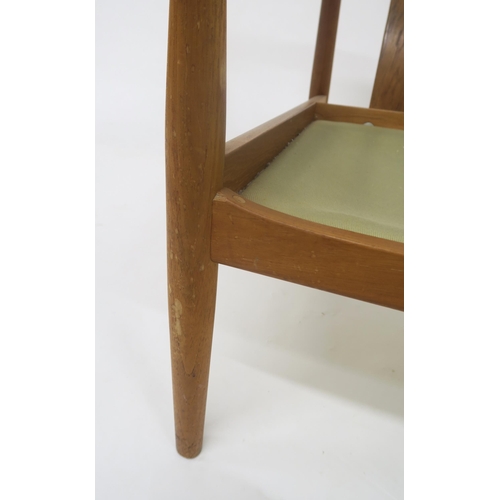 118 - A MID 20TH CENTURY TEAK GRETE JALK FOR FRANCE & SON EASY CHAIRwith two slat back seat on turned ... 