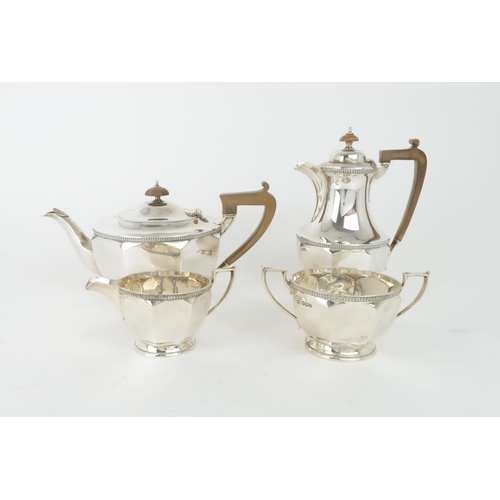 468 - A GEORGE V FOUR PIECE SILVER TEA SERVICEcomprising; tea pot, coffee pot, sugar bowl and cream jug, o... 