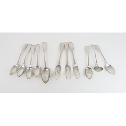 512 - A COLLECTION OF SCOTTISH PROVINCIAL SILVERincluding four fiddle pattern dessert spoons and a table s... 