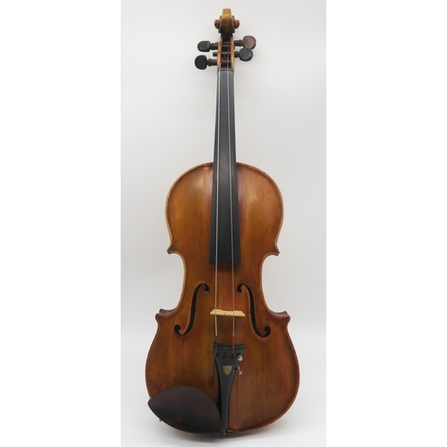 557 - An Italian violin with label to the interior DEGANI GIULIO di EUGENIO premiato con gran diploma d’on... 