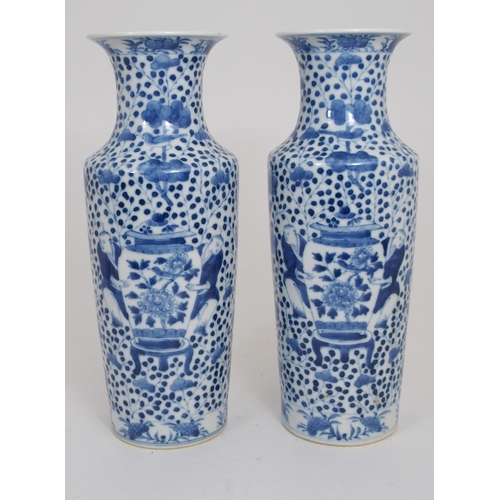 287 - A PAIR OF CHINESE BLUE AND WHITE VASES