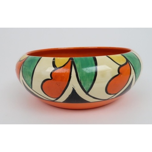 346 - A CLARICE CLIFF DOUBLE V PATTERN BOWL