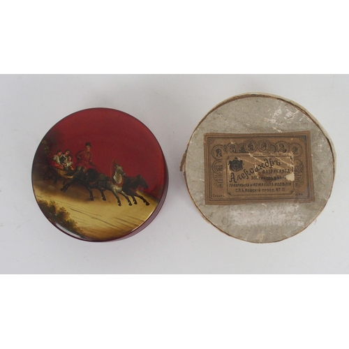 485 - A CIRCULAR RUSSIAN LACQUER BOX