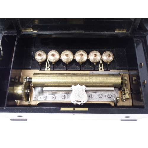 499 - A LATE 19TH CENTURY CONTINENTAL MUSIC BOX