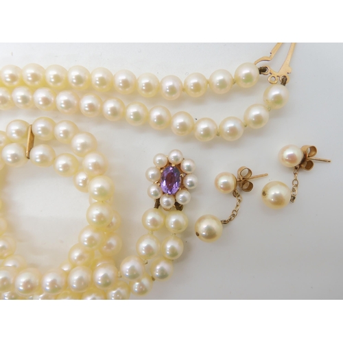 704 - *WITHDRAWN* A DOUBLE ROW PEARL CHOKER