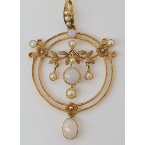 810 - AN EDWARDIAN OPAL AND PEARL PENDANT