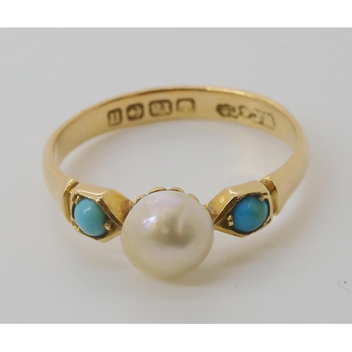 833 - AN 18CT PEARL AND TURQUOISE RING