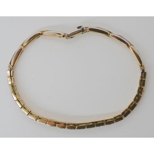 835 - AN ART DECO LINE BRACELET