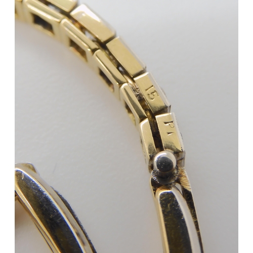 835 - AN ART DECO LINE BRACELET