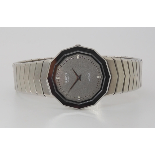 875 - A STAINLESS STEEL QUARTZ RADO DIASTAR