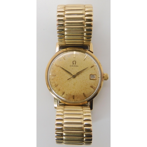 882 - A 9CT GOLD GENTS OMEGA CIRCA 1962