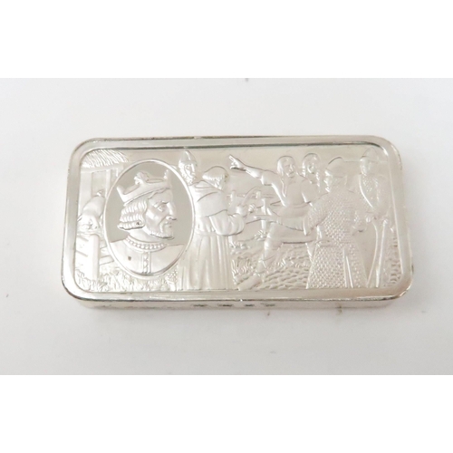 911 - A CASED SET OF SILVER INGOTS