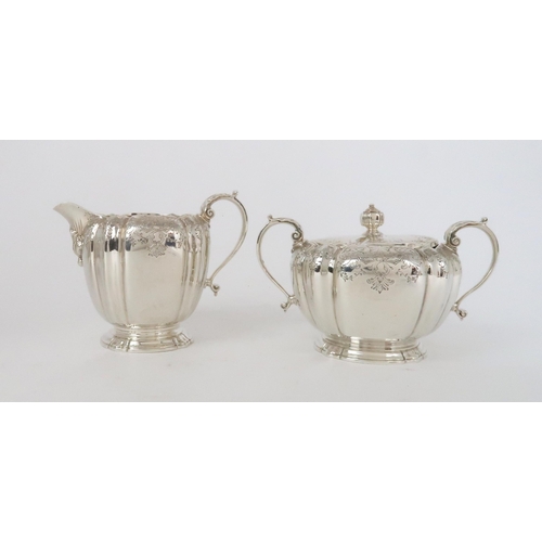 916 - A FIVE PIECE SILVER TEA & COFFEE SERVICE