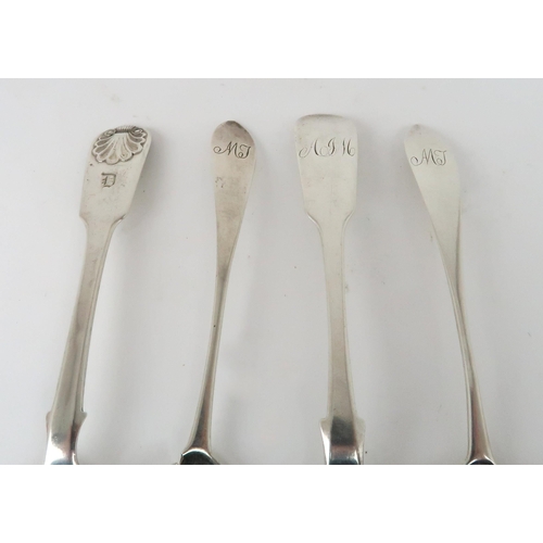 918 - A PAIR OF SCOTTISH PROVINCIAL SILVER TEASPOONS