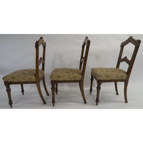 86 - A SET OF EIGHT ARTS AND CRAFTS OAK DINING CHAIRS