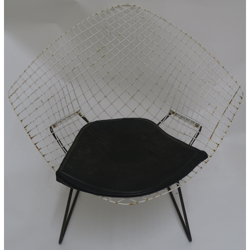 123A - A PAIR OF MID CENTURY HARRY BERTOIA DIAMOND CHAIRS