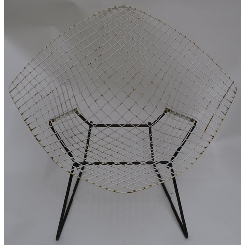 123A - A PAIR OF MID CENTURY HARRY BERTOIA DIAMOND CHAIRS