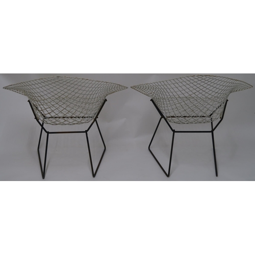 123A - A PAIR OF MID CENTURY HARRY BERTOIA DIAMOND CHAIRS